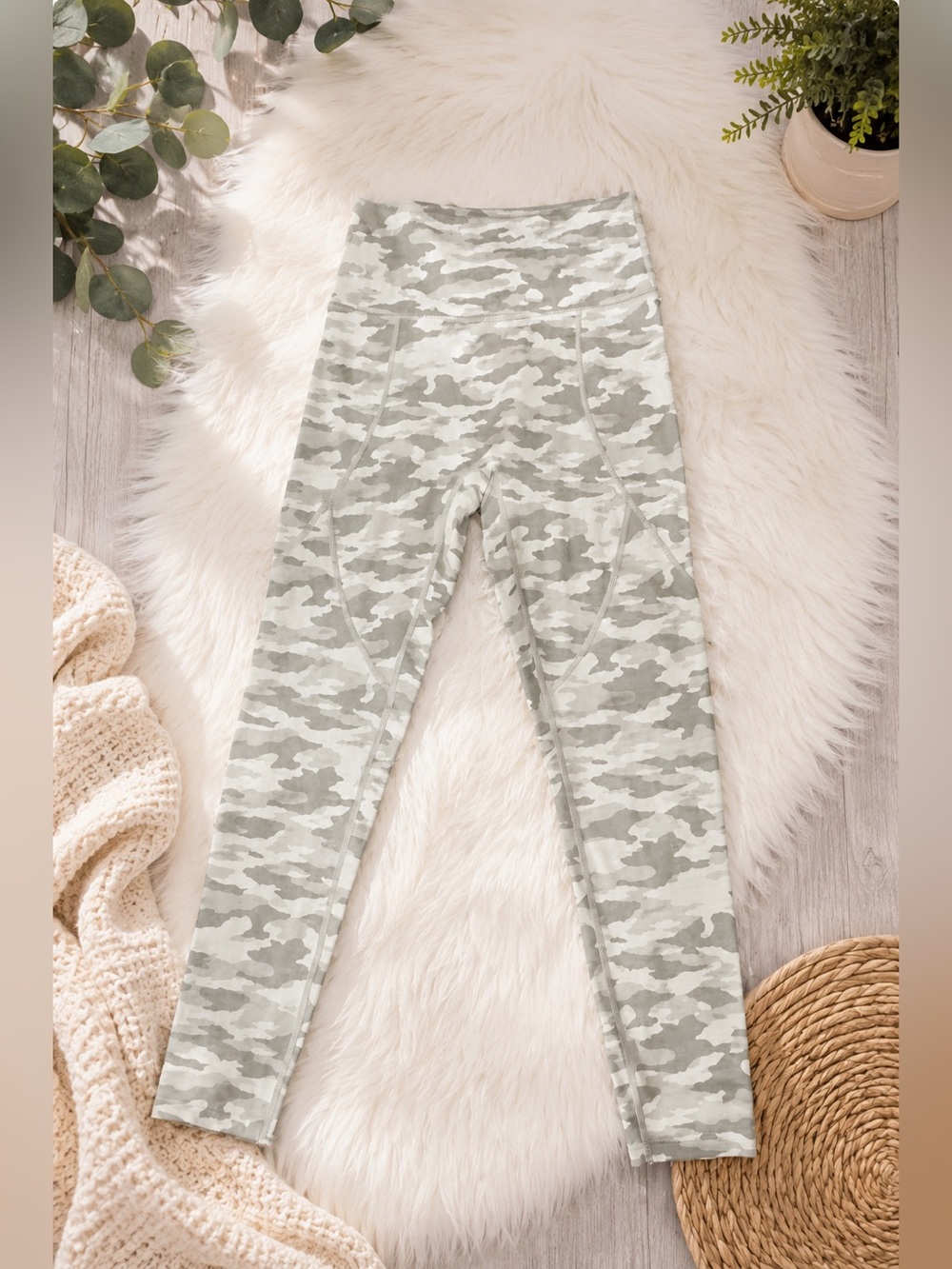 aerie Girls' Light Gray Camo High-Waist Leggings
